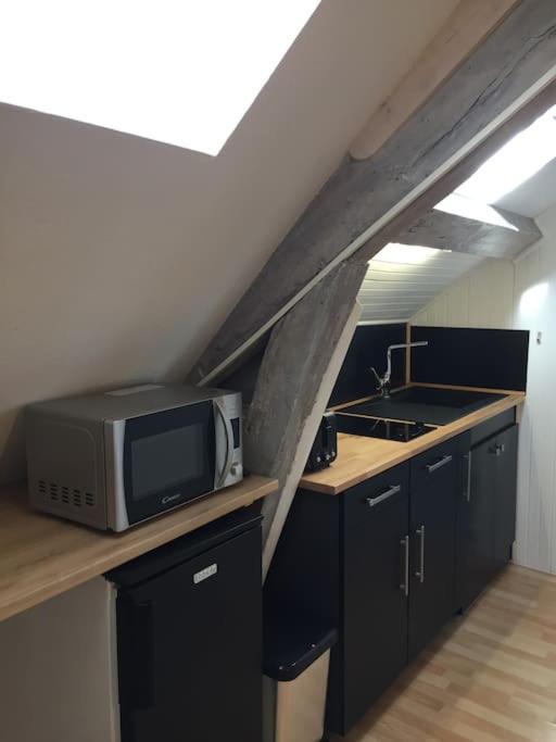 Rennes: Studio 4 Couchages, Proche Commerces, Bus. Eksteriør billede