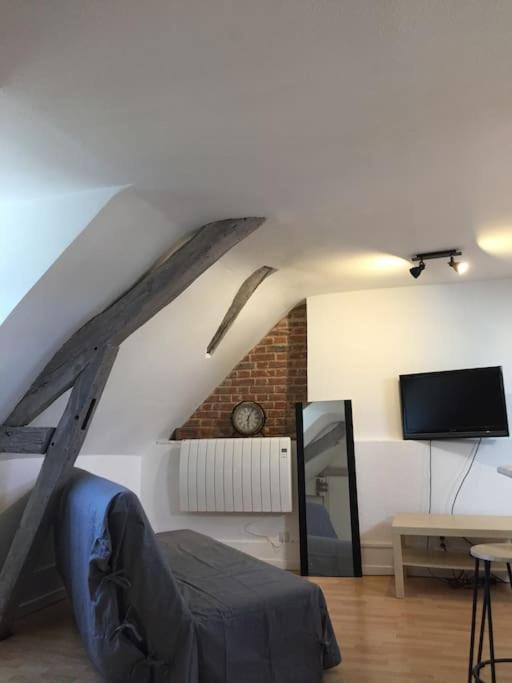 Rennes: Studio 4 Couchages, Proche Commerces, Bus. Eksteriør billede